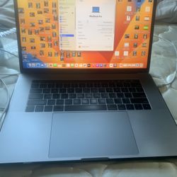 MacBook Pro 15inch Touchbar 