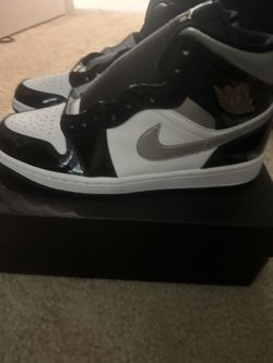 New Jordan Ones Mids Back And Metallic