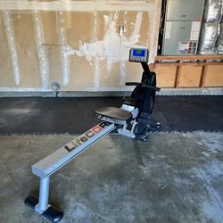 Rowing machine / Rower 