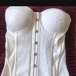Small Charlotte Russe Corset /Corset De Mujer