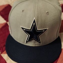 DALLAS COWBOYS CAP.