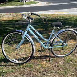 Schwinn Wayfarer Beach Bike