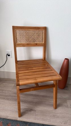 Wood chair