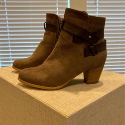 Lady’s Boots