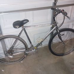 Specialized Vista Mountain Bike 26" 