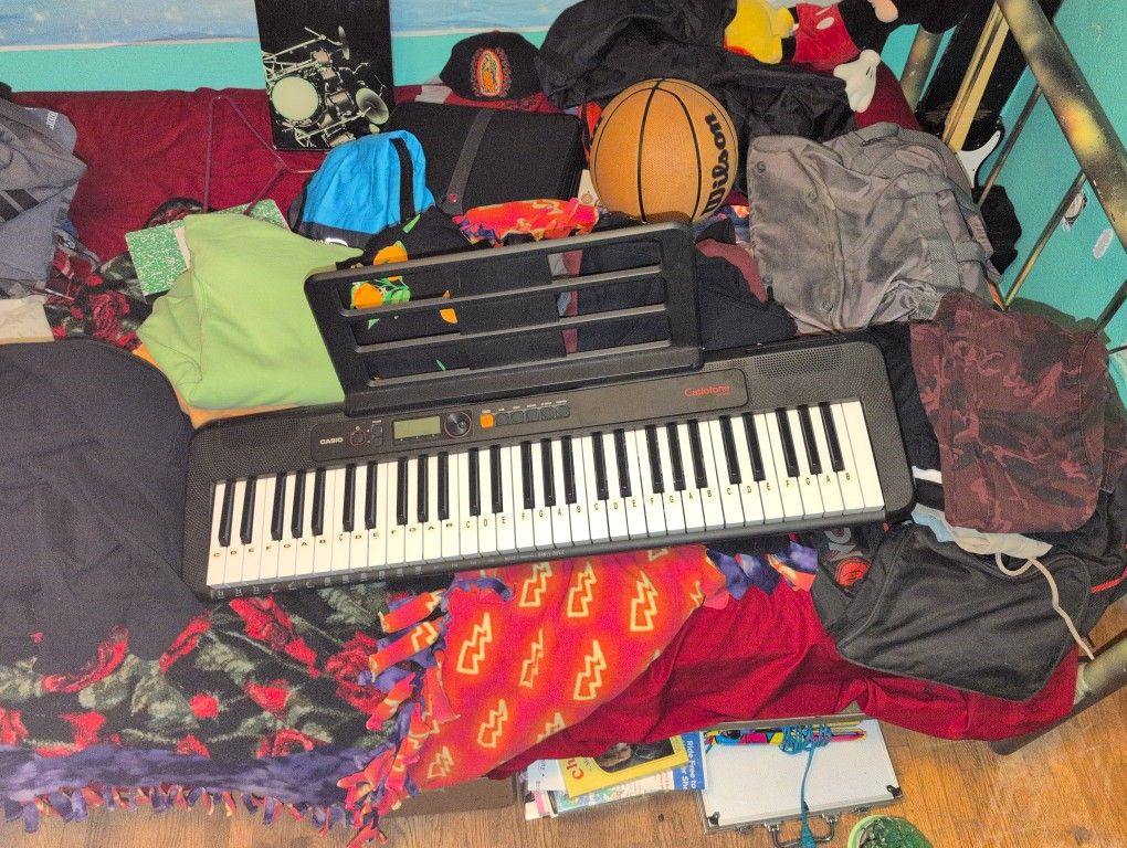 Casiotone Keyboard 