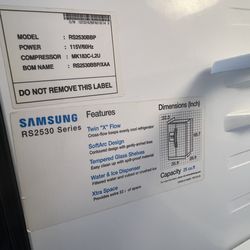 Samsung Refrigerator black side by side 25 cu ft