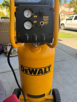 DeWalt 15 Gallon 1.6 HP Air Compressor