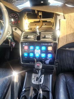 Android and apple car play