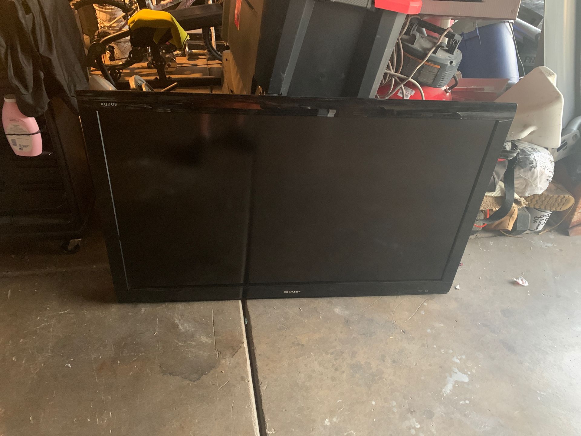 sharp TV selling for 100$