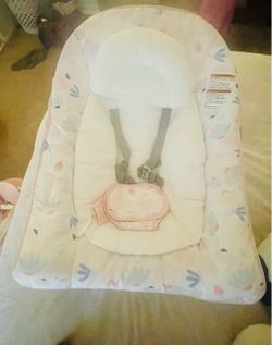 Baby Bouncer and Rocker Seat with Harness