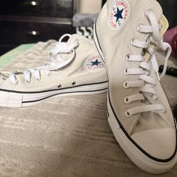 Converse Style: Chuck Taylor All Star High Top Sneaker