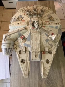 The Legacy Collection Millennium Falcon