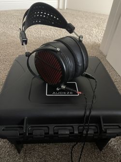 Audeze LCDGX W/ Case