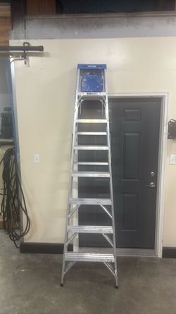 Werner Aluminum 8 ft Step Ladder