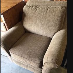 Loveseat / Chair 