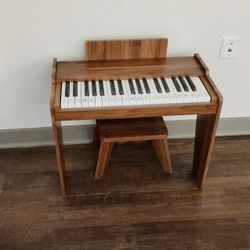 Toddler Wooden Piano – Great Sound, Needs Batteries