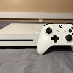Xbox One S (Used)