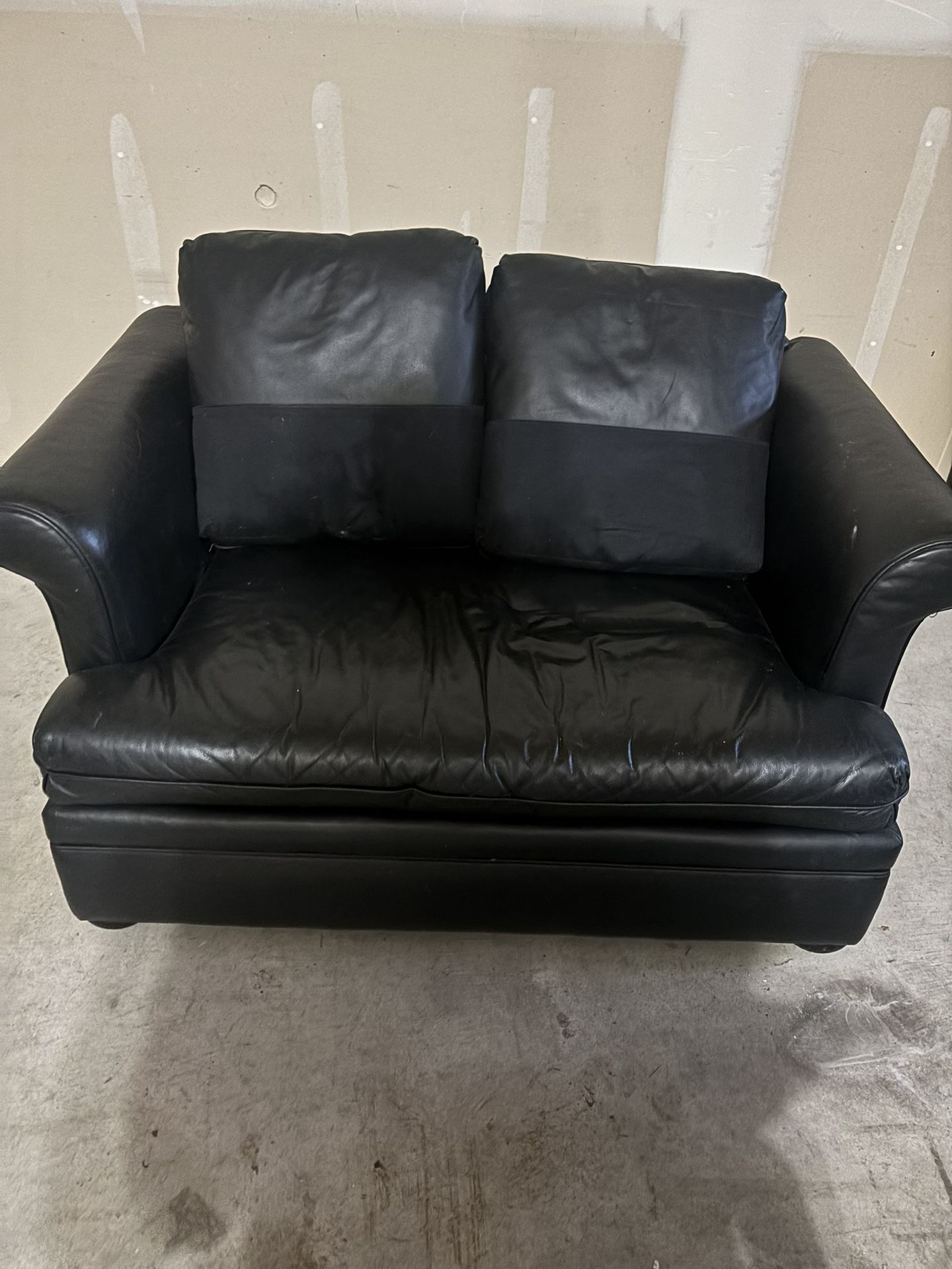 Black Leather Love Seat Couch