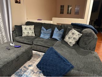 Sectional couch