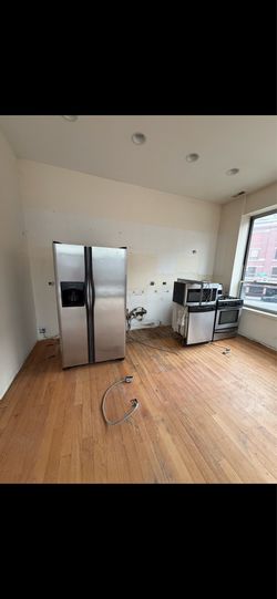 Refridgrator’s, Stoves Microwaves, washer and dryers’e