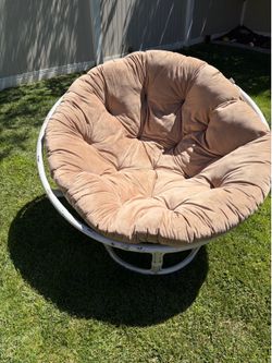 Papasan chair