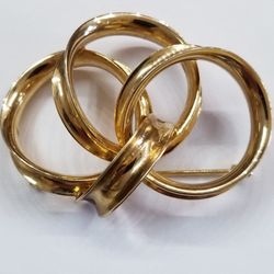 Pin 3 Circles Gold Plated.