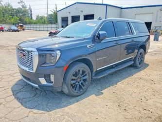 2022 GMC Yukon XL