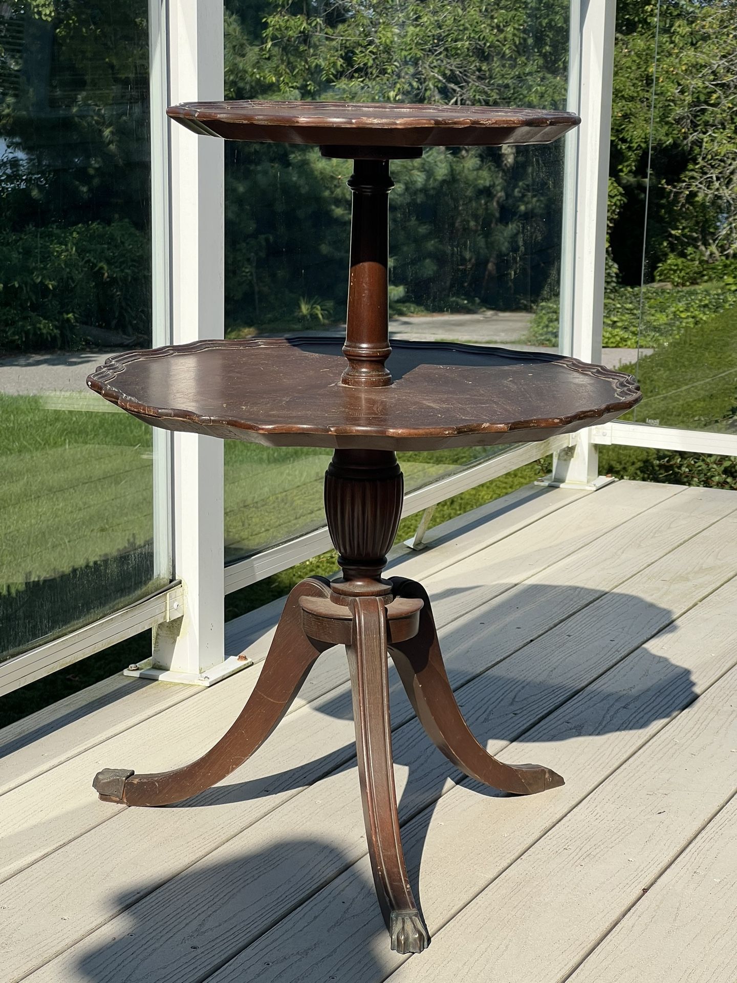 Early 20th Century Ferguson Bros Mfg Mahogany Pie Crust Two-Tier Dumbwaiter Table