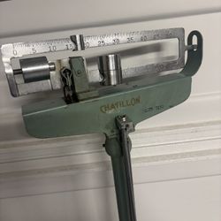 Vintage Chatillon Scale
