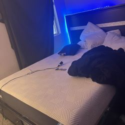 2 Piece Bedset Dresser And Bed 