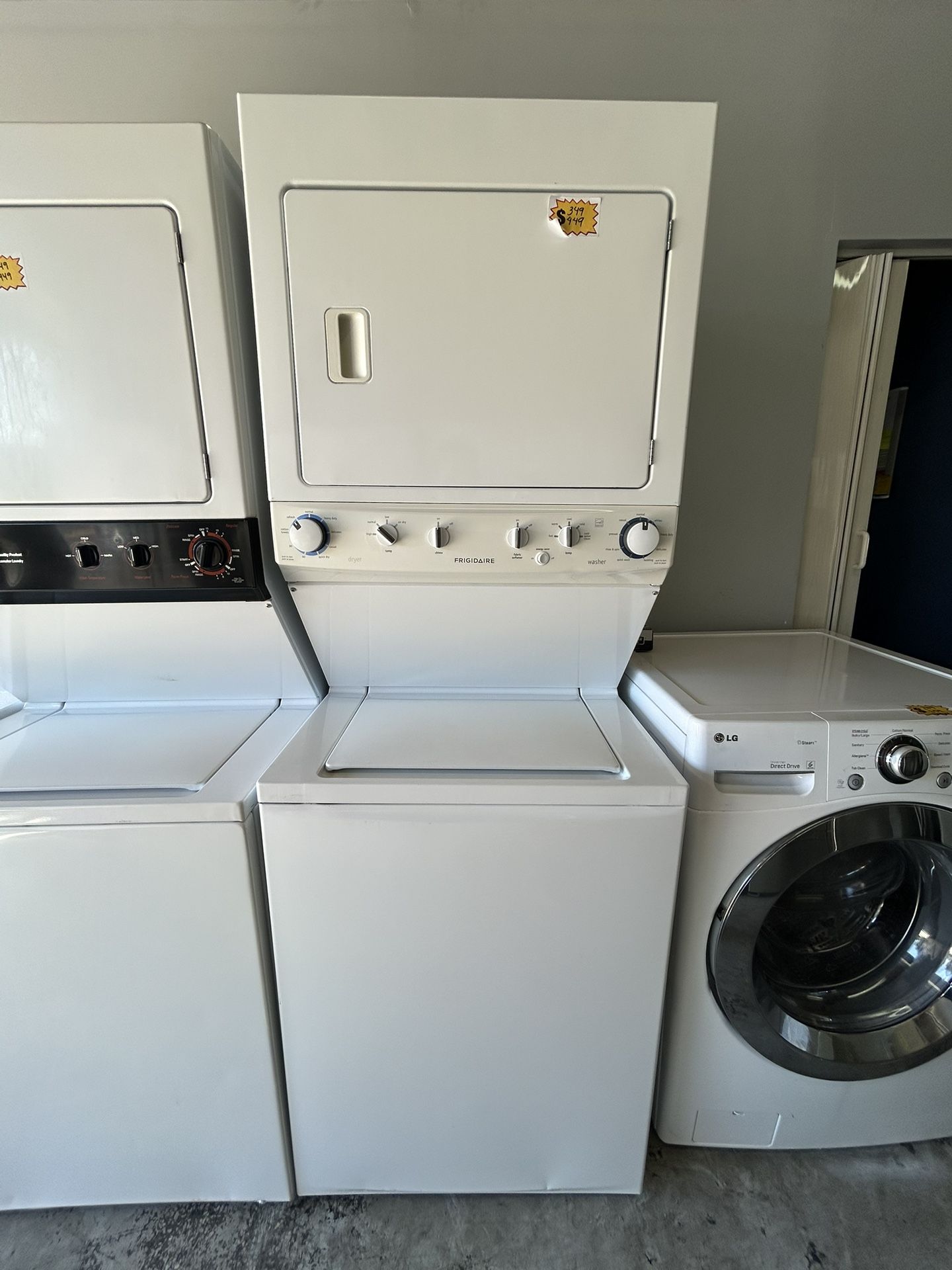 FRIGIDAIRE 27” WASHER AND DRYER STACKABLE 