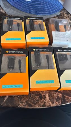 Boost Mobile Travel Charger Lot