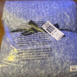80 X 50 Fleece Vera Bradley Blanket NEW