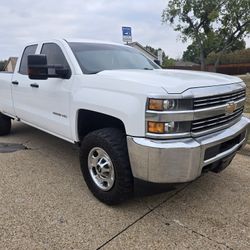 2017 Chevy Silverado 2500hd 4x2 