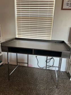 Desk with usb ports