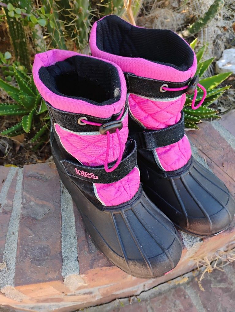 Totes Snow Boots Sz 5 Y