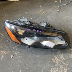 2012-2015 Volkswagen Passat Right Passenger Headlight