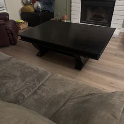 Large black Hardwood Coffee Table Excellent Condition
