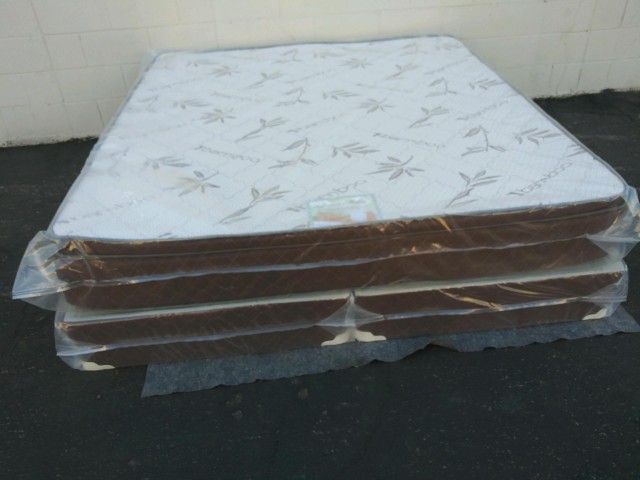 Brand New King Size Pillowtop Mattress Included Box Spring
