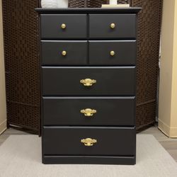 Real Wood 5 Drawer Dresser 