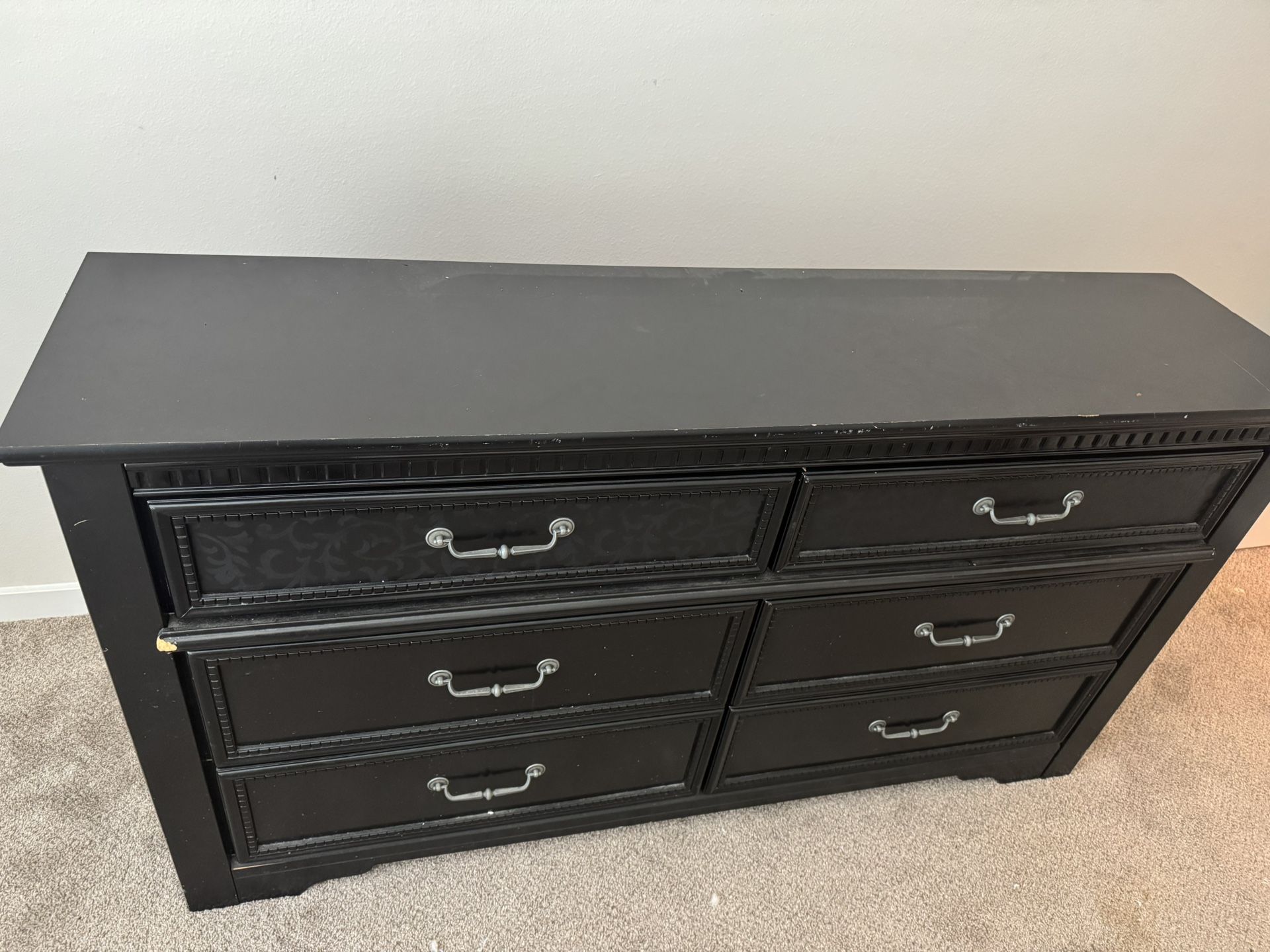 Dresser