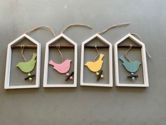 Hanging Bird Wall Decor