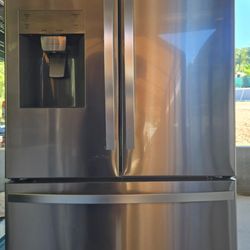 gorgeous Kenmore stainless steel 3-door French door refrigerator