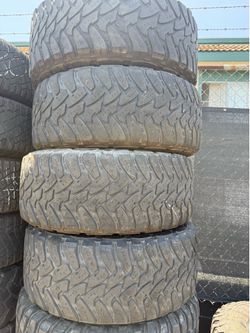Vendo 35/12.50/R20 las 4 llantas Toyo por $200