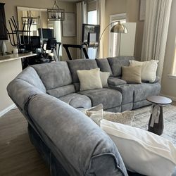 BRAND NEW ELECTRIC RECLINING SECTIONAL