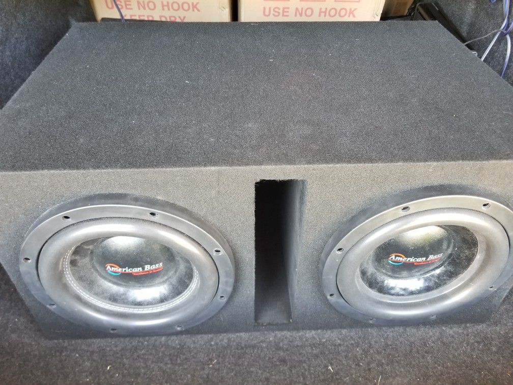 American bass xfl 10 inch subwoofers in Competition box