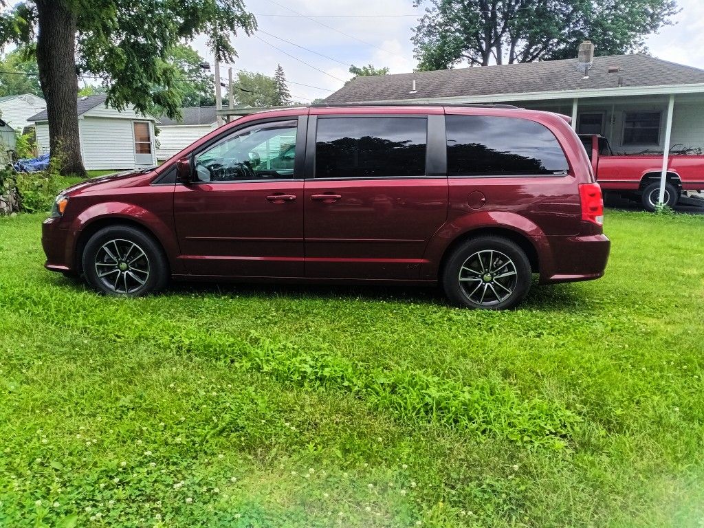 2017 Dodge GT Caravans Sport Edition