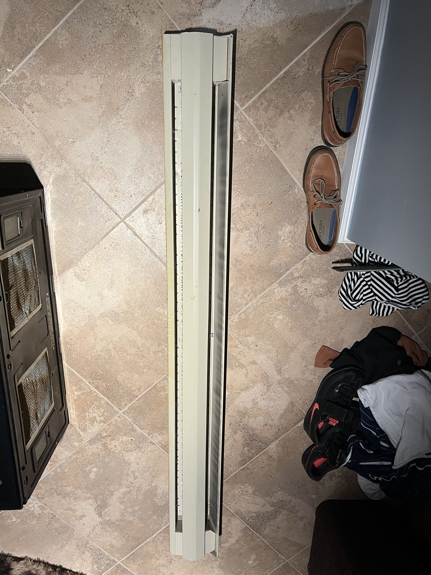 Sentinel AB Heater Baseboard 1500W 240V/208 66Inch