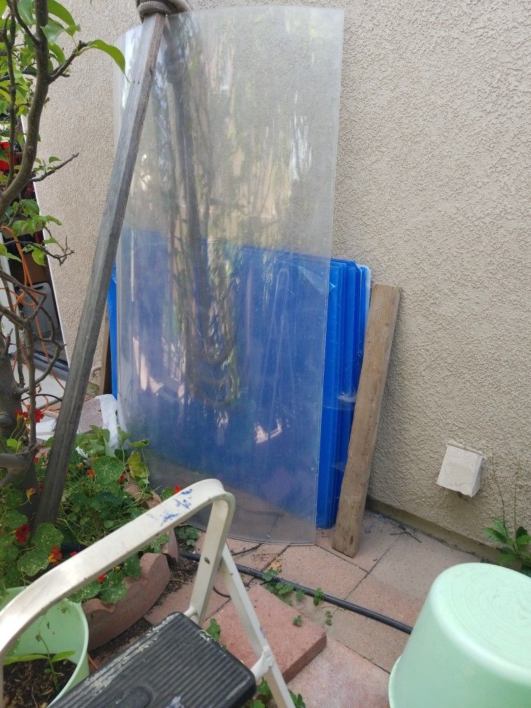 Plexiglass 4x4 Curved 7x4 Feet